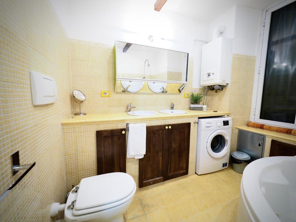 Appartement Dimora Delle Camelie à Gênes Extérieur photo